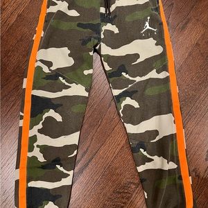 Nike Sportswear Tech Fleece Camo
Jogger Pants